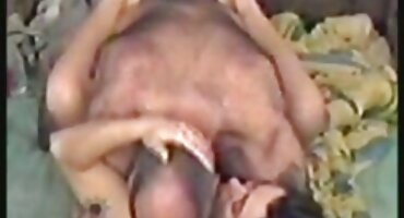 sex mitt chú ơi cứu cháu Leah Silver với một chiếc trực xxx hay thăng bắt đầu quan hệ tình dục với 2 anh chàng da đen.